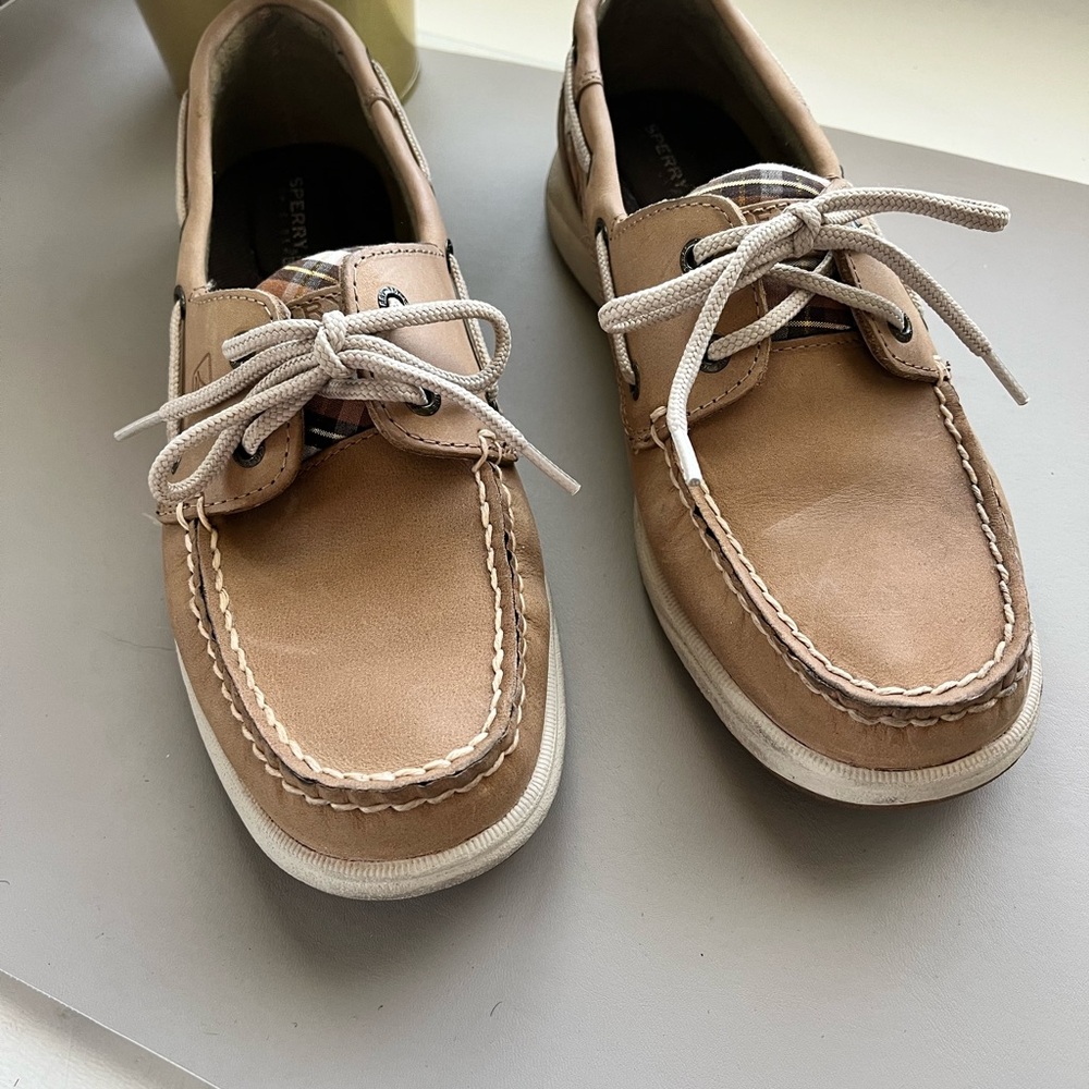 Sperry Women’s Tan Boat Shoes